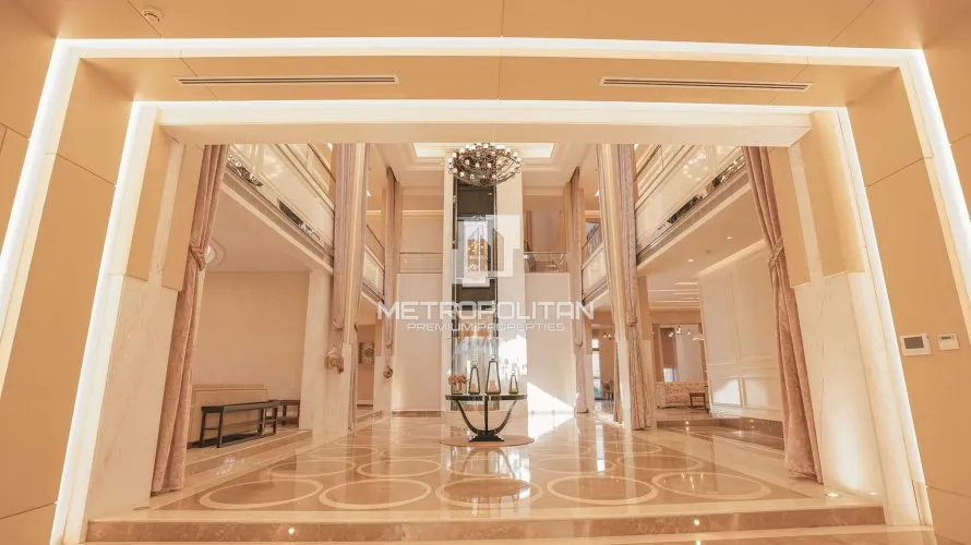 Villa de 6 dormitorios en Emirates Hills, UAE No. 525 № 23