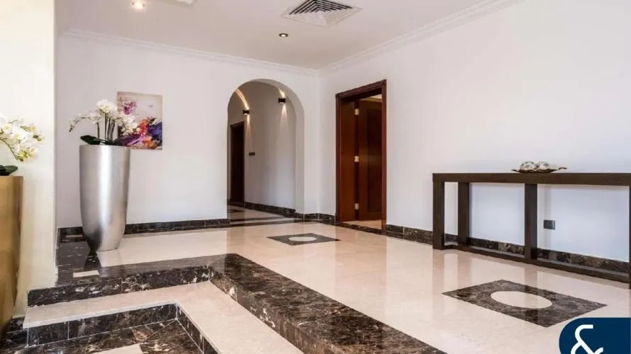 Villa de 5 dormitorios en Jumeirah Golf Estates, UAE No. 1709 № 12
