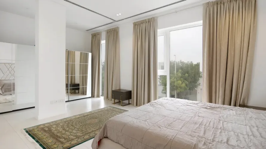 Villa de 5 dormitorios en Dubai, UAE No. 390 № 8