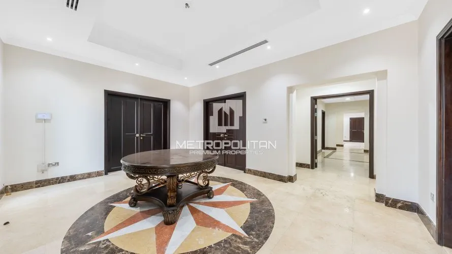 Villa de 6 dormitorios en Al Barsha, UAE No. 1634 № 4
