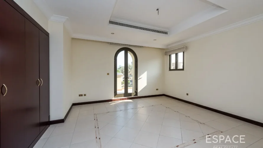 Villa de 4 dormitorios en Palm Jumeirah, UAE No. 1279 № 6
