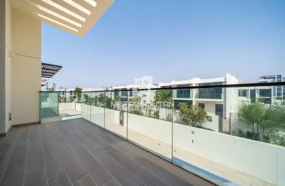 Villa de 5 dormitorios en District One, UAE No. 1577