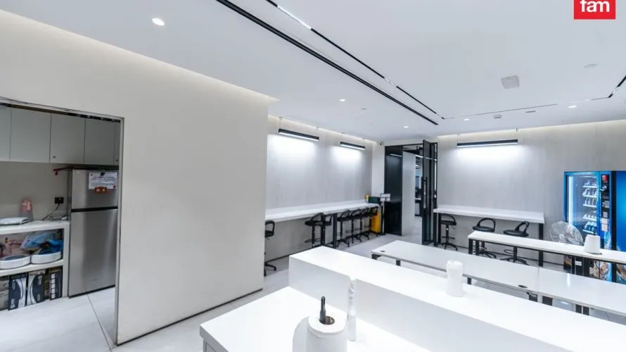 Oficina de 443.5m² en Business Bay, UAE No. 481