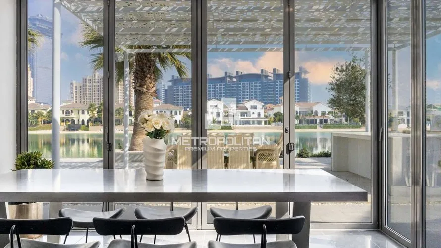 Villa de 6 dormitorios en Signature Villas, UAE No. 1576 № 2