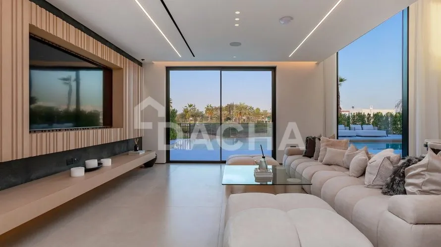 Villa de 5 dormitorios en Jumeirah Islands, UAE No. 2721 № 10