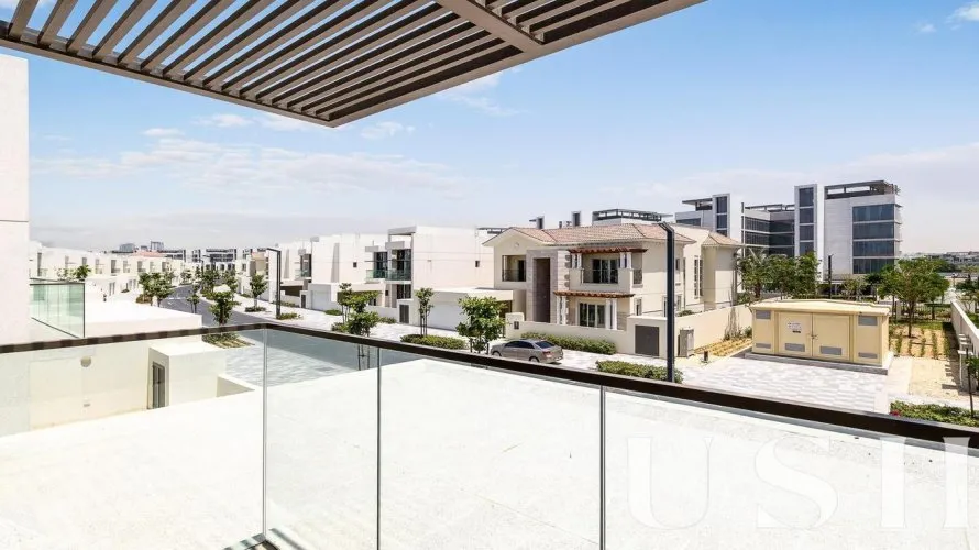 Villa de 6 dormitorios en District One, UAE No. 758 № 9