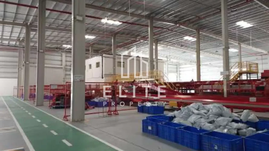 Almacén de 7118m² en Dubai, UAE No. 754 № 14