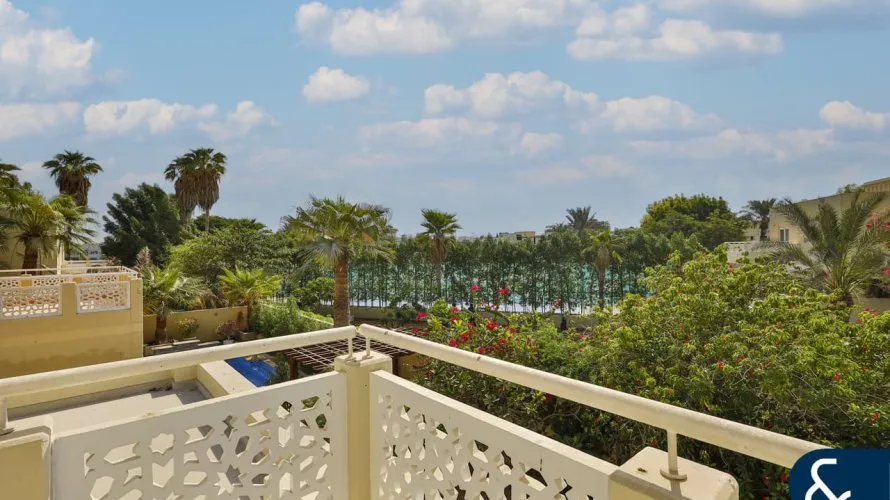 Villa de 5 dormitorios en Meadows 1, UAE No. 2625 № 3