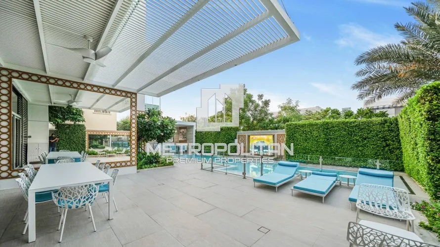 Villa de 5 dormitorios en District One, UAE No. 1551 № 24