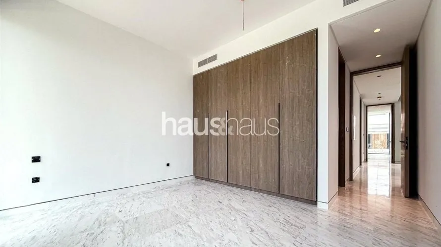 Villa de 6 dormitorios en Harmony, UAE No. 875 № 17