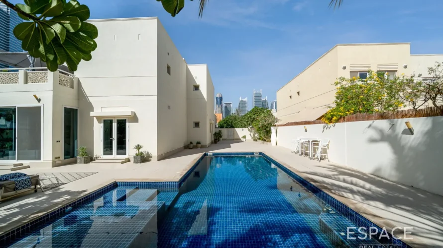 Villa de 4 dormitorios en Meadows, UAE No. 1489 № 16