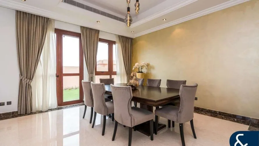 Villa de 5 dormitorios en Jumeirah Golf Estates, UAE No. 1709 № 10