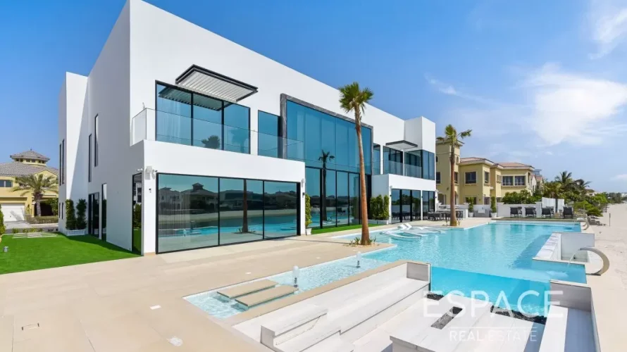 Villa de 6 dormitorios en Palm Jumeirah, UAE No. 1310