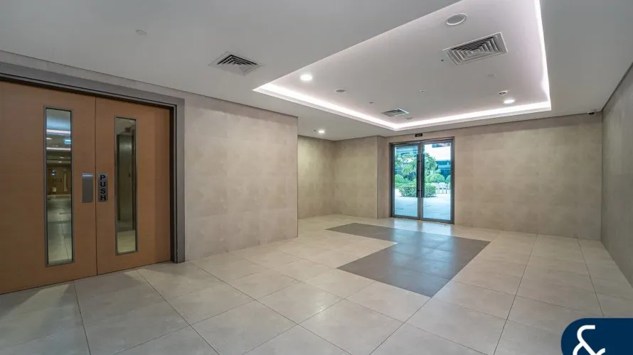Edificio de 178 dormitorios en Dubai Investment Park, UAE No. 1685 № 23