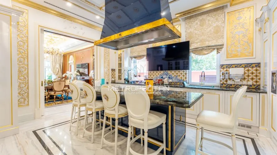 Villa de 7 dormitorios en XXII Carat, UAE No. 1567 № 3