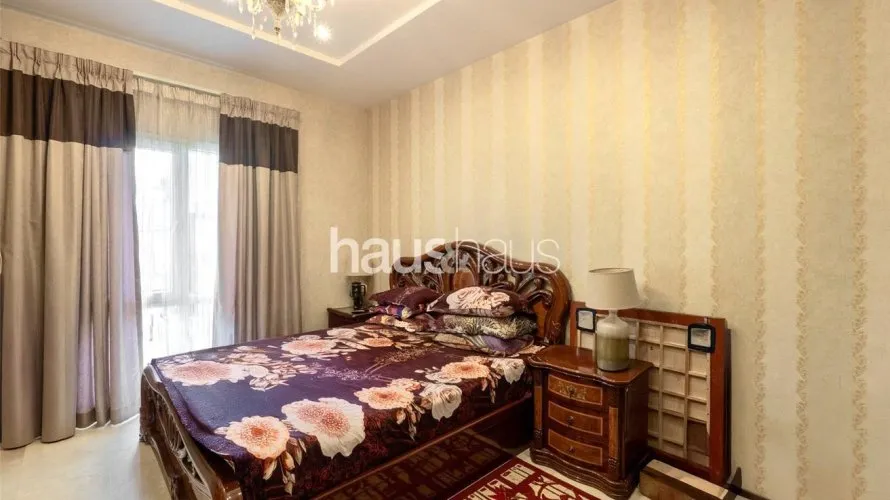 Villa de 6 dormitorios en Meadows, UAE No. 898 № 9