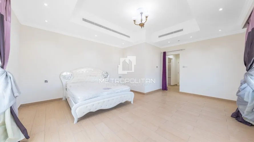 Villa de 6 dormitorios en Al Barsha, UAE No. 1634 № 23