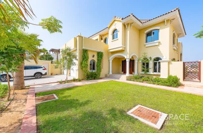 Villa de 4 dormitorios en Palm Jumeirah, UAE No. 1483