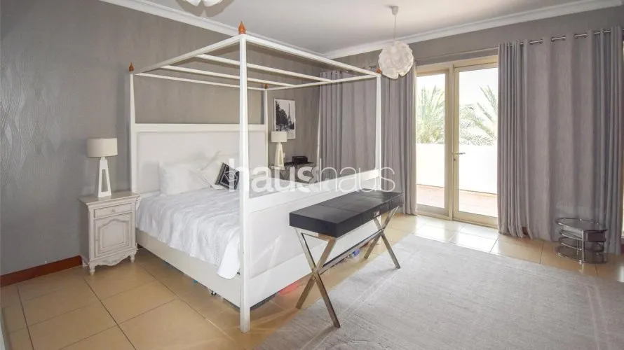 Villa de 5 dormitorios en Arabian Ranches, UAE No. 912 № 11