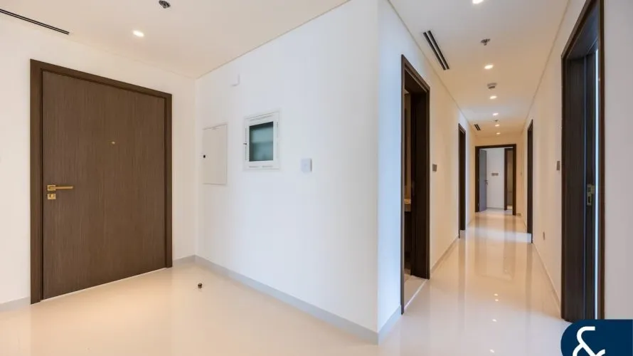 Apartamento de 5 dormitorios en EMAAR Beachfront, UAE No. 1694 № 6