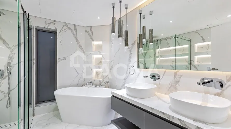 Villa de 5 dormitorios en Jumeirah Islands, UAE No. 2696