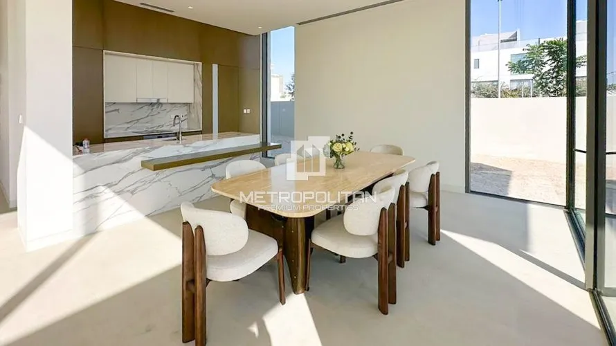 Villa de 5 dormitorios en Nad Al Sheba 1, UAE No. 1620 № 2