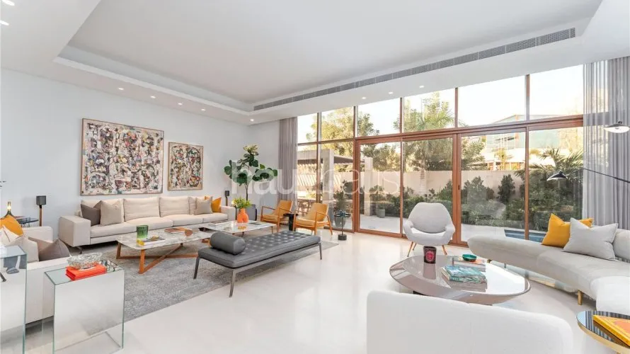 Villa de 5 dormitorios en Meydan, UAE No. 903 № 1