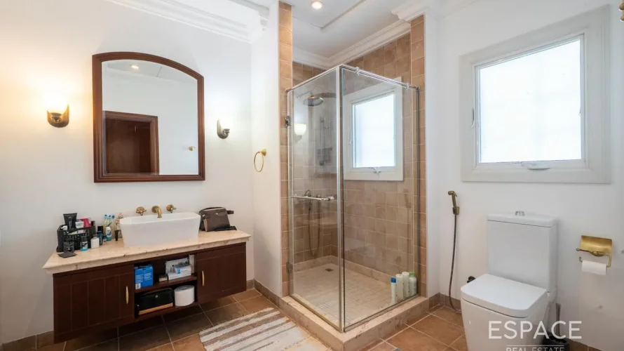 Villa de 5 dormitorios en Jumeirah Golf Estates, UAE No. 1450 № 10