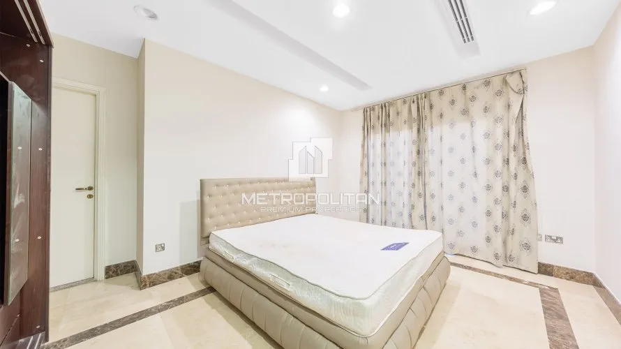 Villa de 6 dormitorios en Al Barsha, UAE No. 1634 № 26