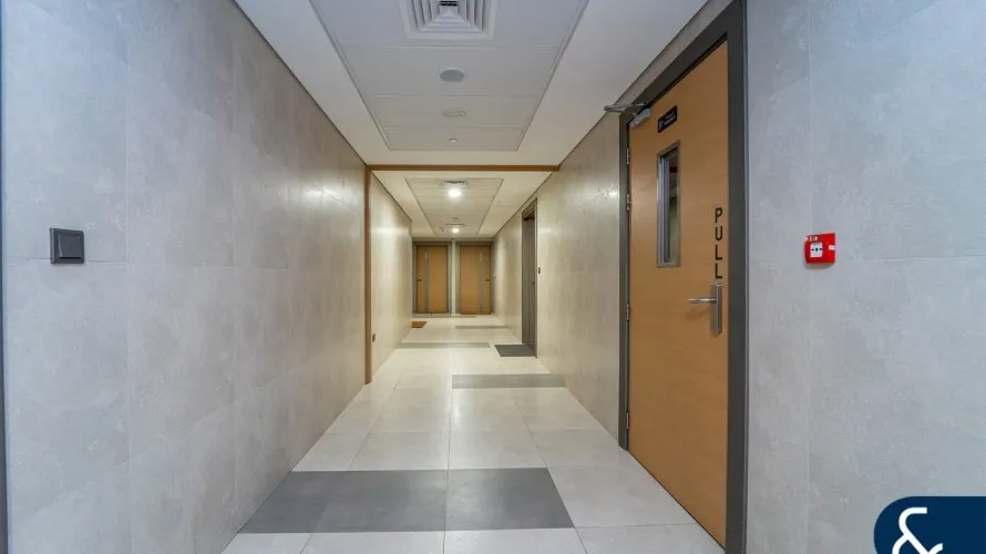 Edificio de 178 dormitorios en Dubai Investment Park, UAE No. 1685 № 27