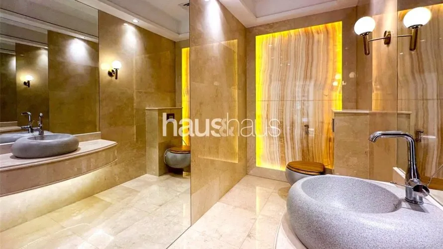Villa de 6 dormitorios en Emirates Hills, UAE No. 907 № 7