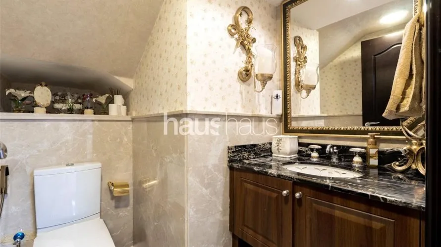 Villa de 6 dormitorios en Meadows, UAE No. 898 № 8