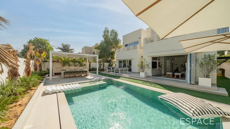 Villa de 4 dormitorios en Meadows, UAE No. 1484 № 17