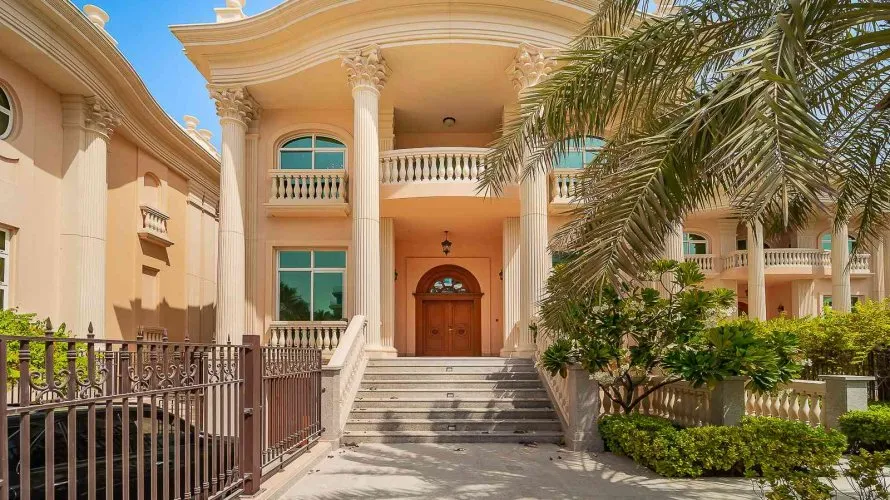 Villa de 4 dormitorios en Palm Jumeirah, UAE No. 2221