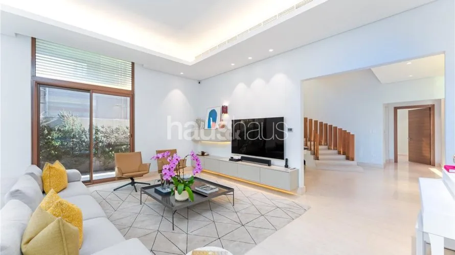 Villa de 5 dormitorios en Meydan, UAE No. 903 № 11