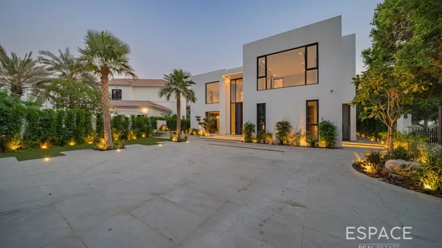 Villa de 5 dormitorios en Jumeirah Islands, UAE No. 1493 № 1