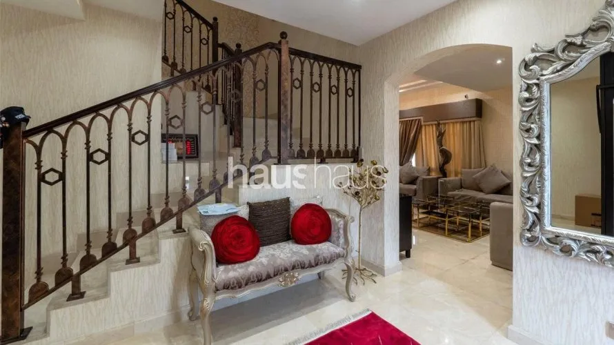 Villa de 6 dormitorios en Meadows, UAE No. 898 № 25