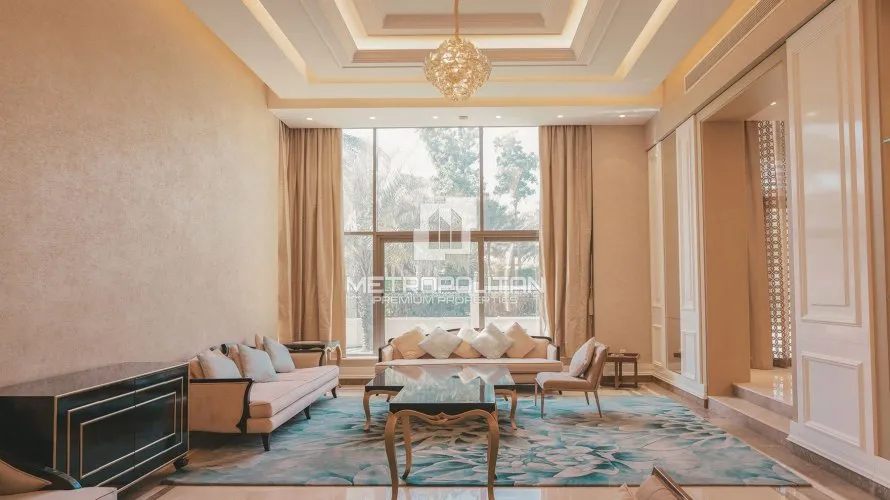 Villa de 6 dormitorios en Emirates Hills, UAE No. 525 № 7