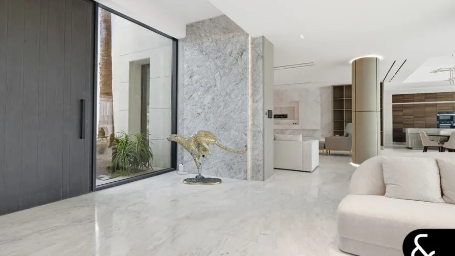 Villa de 6 dormitorios en Signature Villas, UAE No. 2295 № 14