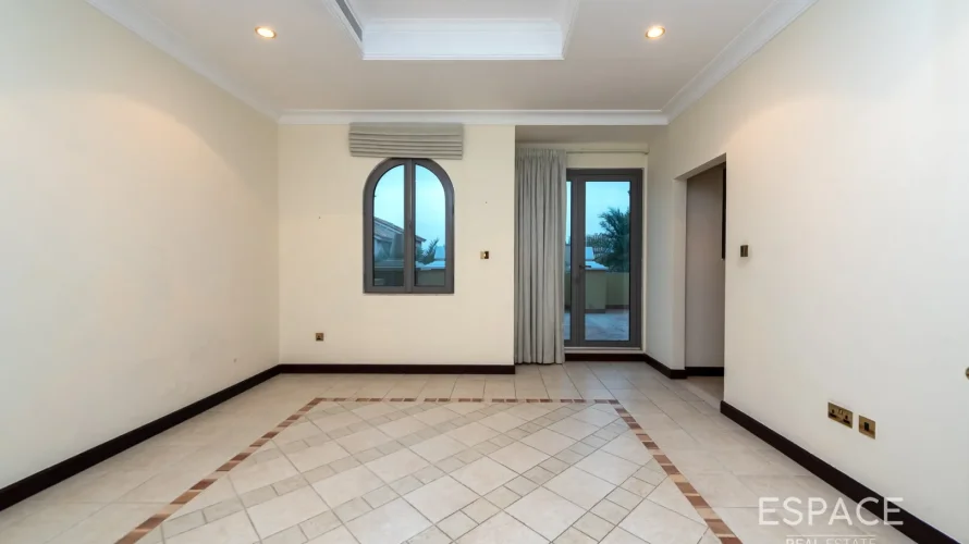 Villa de 4 dormitorios en Palm Jumeirah, UAE No. 1254 № 2