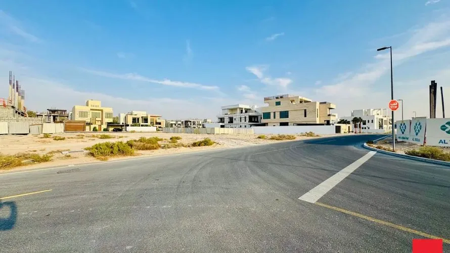 Terreno de 915m² en Dubai, UAE No. 1921