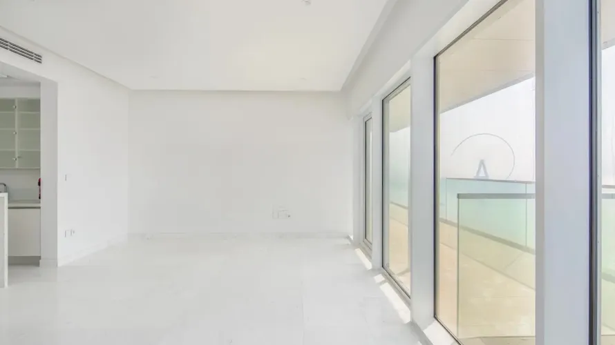 Apartamento de 3 dormitorios en Dubai, UAE No. 404 № 2