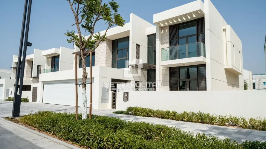 Villa de 5 dormitorios en District One, UAE No. 1577 № 9