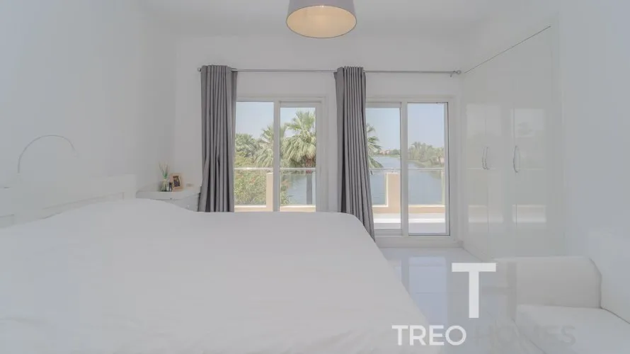 Villa de 5 dormitorios en Meadows, UAE No. 542 № 5