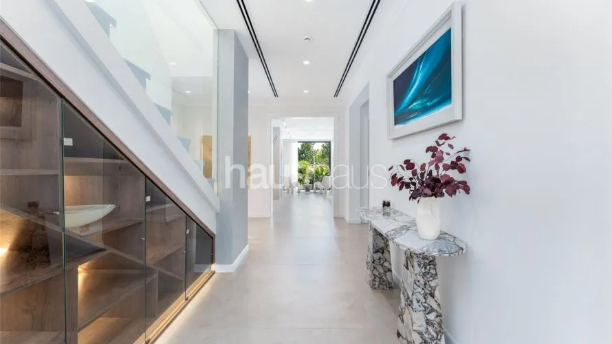 Villa de 5 dormitorios en Jumeirah Golf Estates, UAE No. 946 № 21