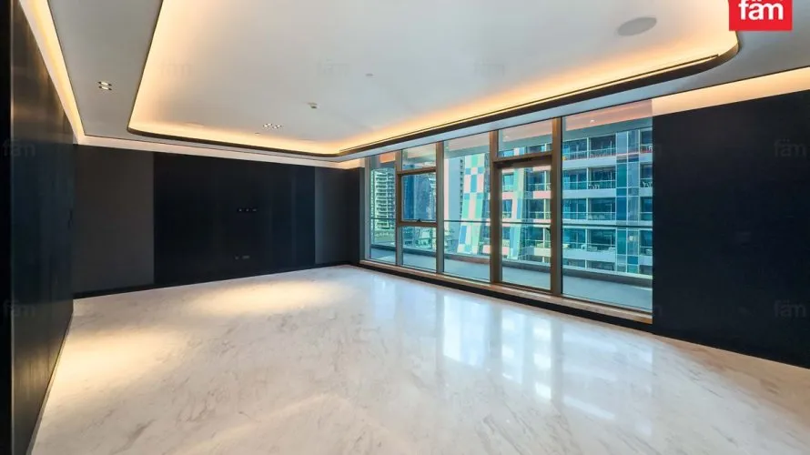 Apartamento de 4 dormitorios en Business Bay, UAE No. 1375 № 2
