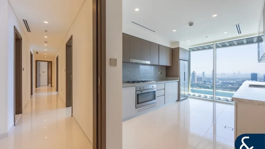 Apartamento de 5 dormitorios en EMAAR Beachfront, UAE No. 1694 № 5