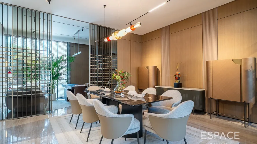 Villa de 5 dormitorios en Jumeirah Islands, UAE No. 1491 № 1