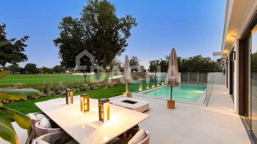 Villa de 5 dormitorios en Jumeirah Golf Estates, UAE No. 2720 № 9