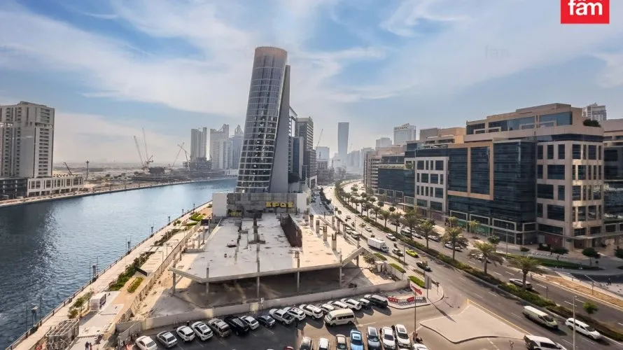 Apartamento de 4 dormitorios en Business Bay, UAE No. 1375 № 16
